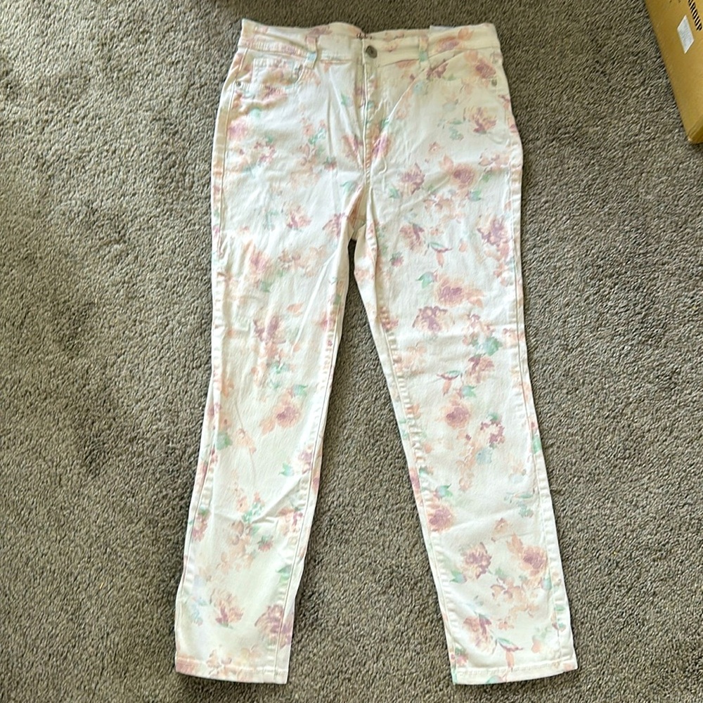 Style and Co Flowered White Jeans